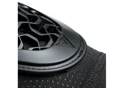 DAINESE SCARABEO PRO KNEE GUARDS BLACK